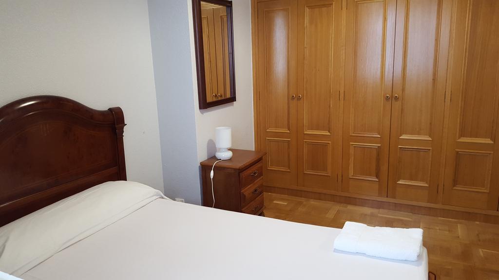 Apartamento Vuelta del Castillo Pamplona Esterno foto